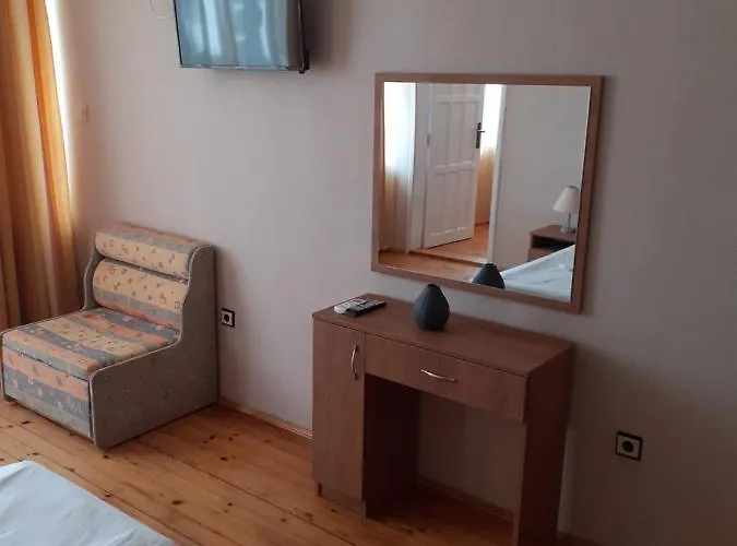 смокиня Pensiune Obzor