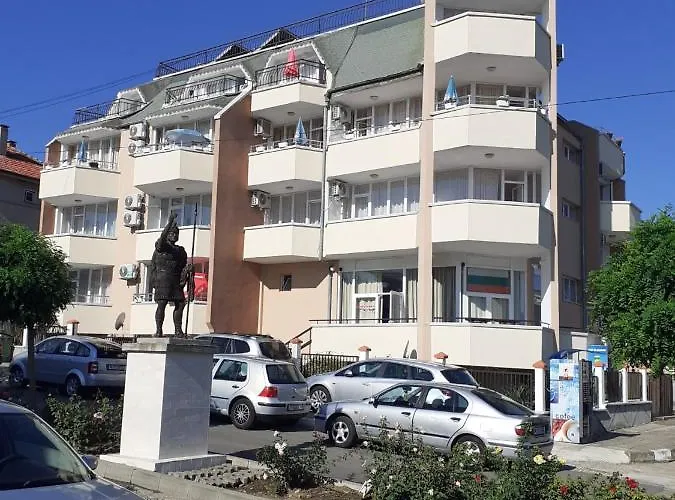 Pensiune смокиня 3*