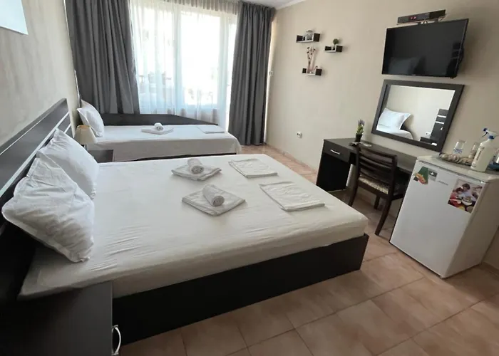 Pensiune смокиня